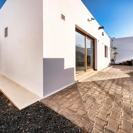 Lava And Sea - Private Pool, Bbq And Amazing Sea Views By Lanzarote Vakantiehuis